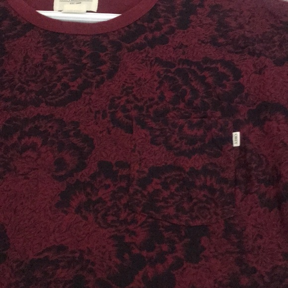 Obey -burgundy with black print tee - Picture 2 of 4